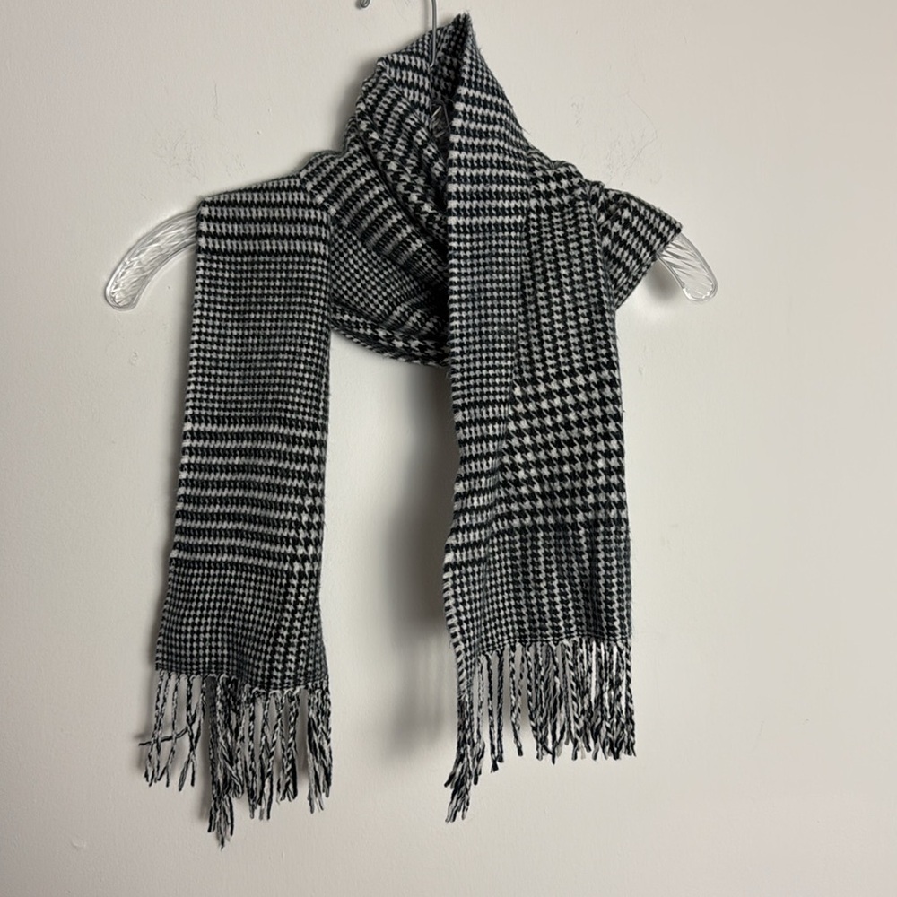 Vintage 💯% Cashmere Scarf